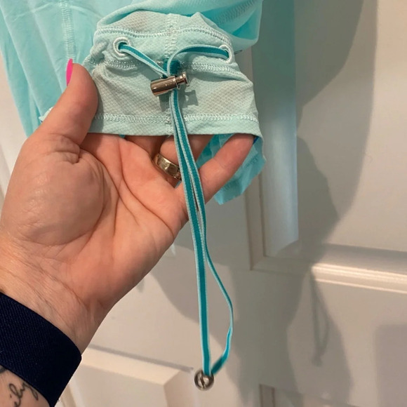 Lululemon Run: Ta Ta Topper tank top Spry Blue empire waist 16756 - Picture 9 of 13